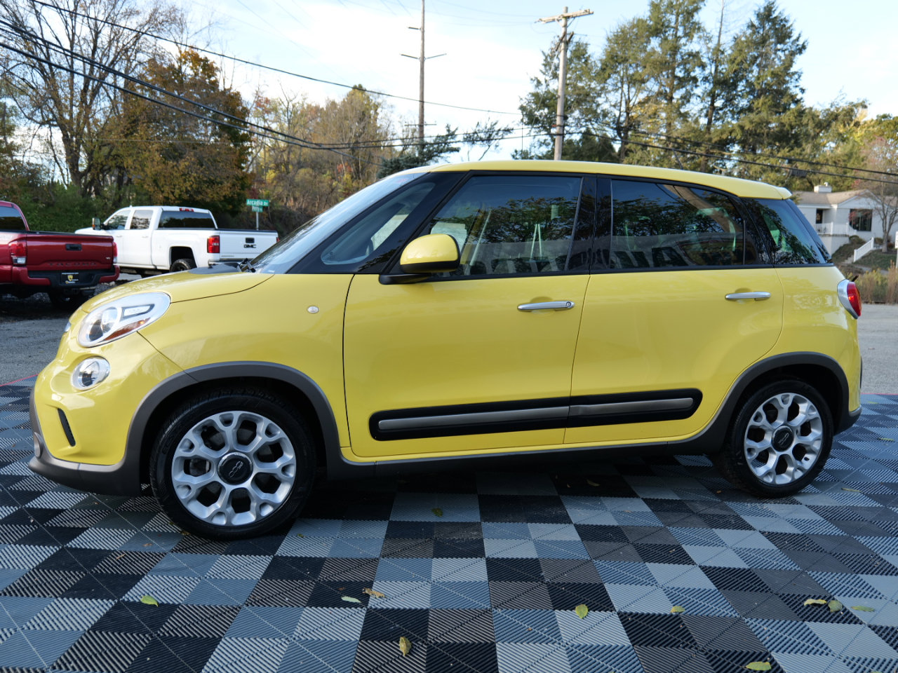 Used 2014 FIAT 500L Trekking w/ Popular Equipment Group image 74
