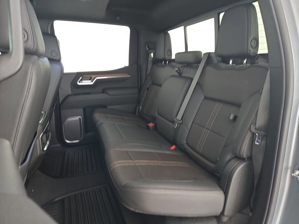Used 2025 Chevrolet Silverado 1500 High Country w/ High Country Premium Package image 32