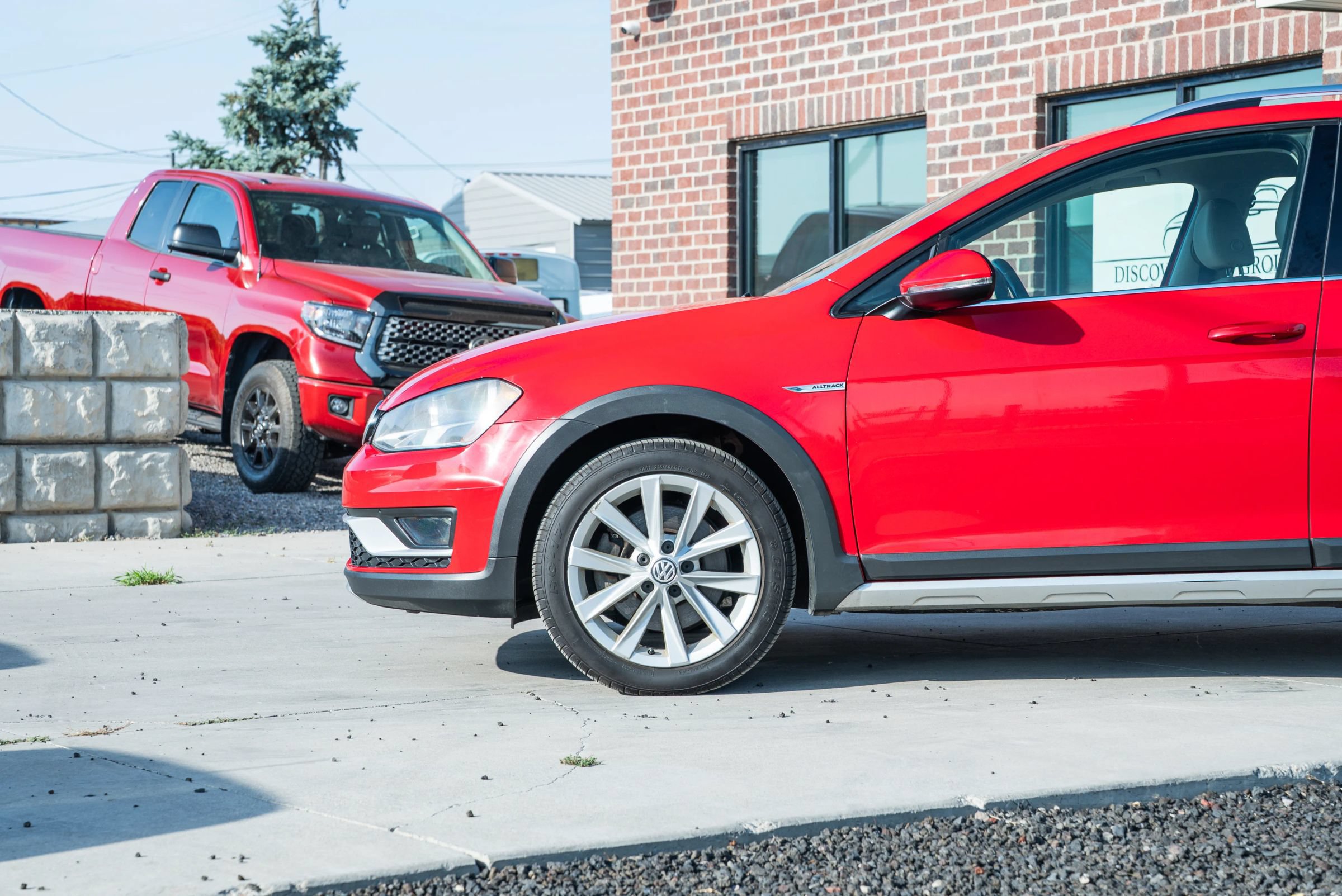 Used 2017 Volkswagen Golf Alltrack S AWD/4WD image 4