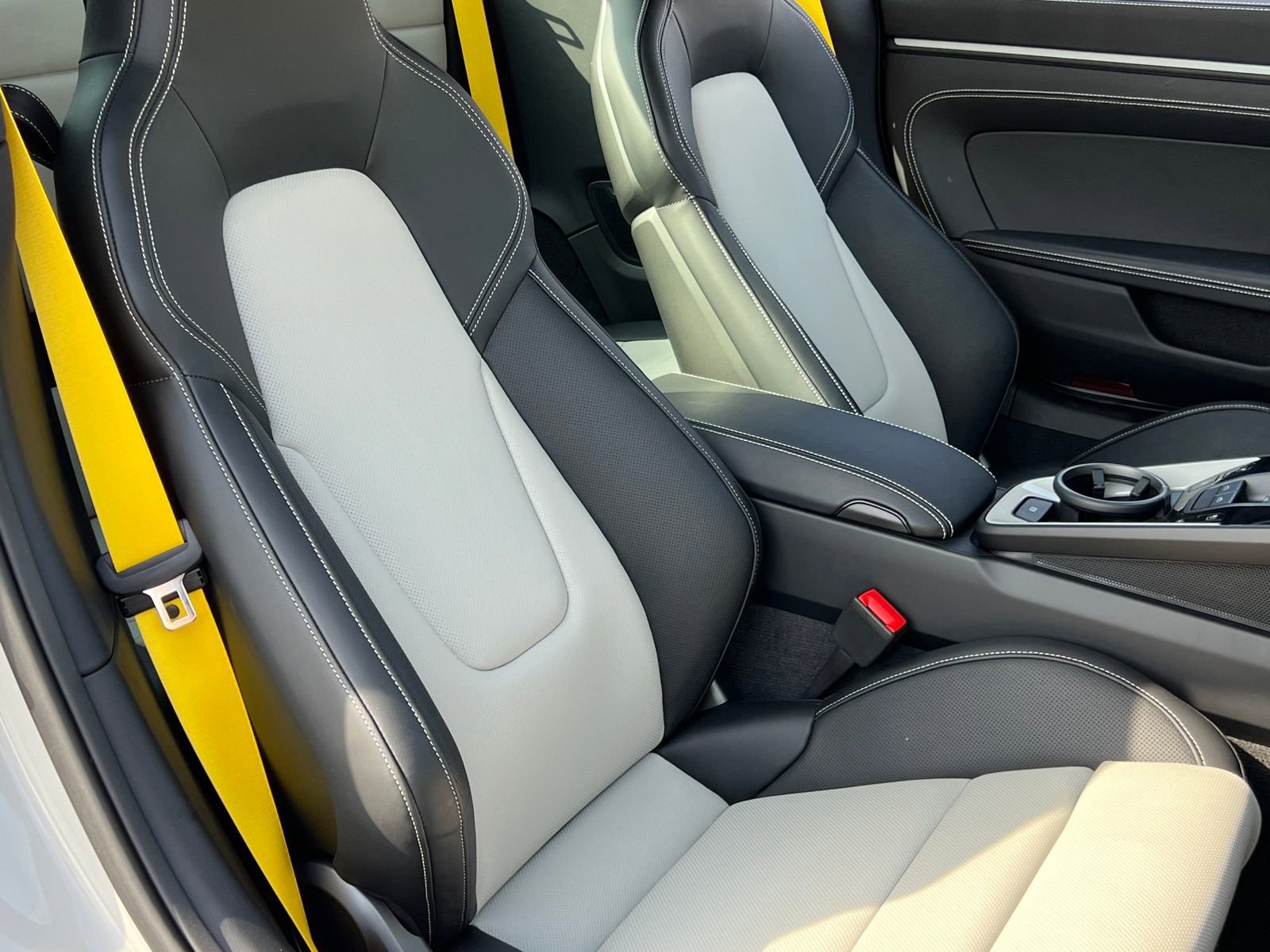 Certified 2024 Porsche 911 Targa 4 GTS image 34