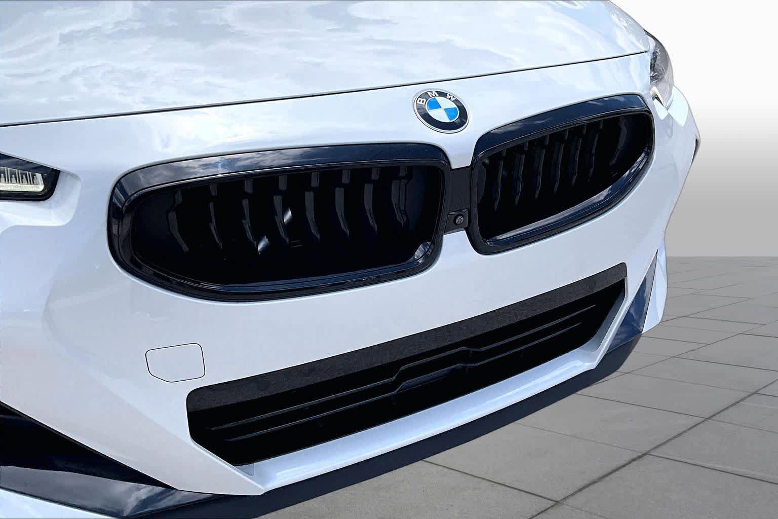 Used 2025 BMW 230i Coupe w/ M Sport Package RWD image 28