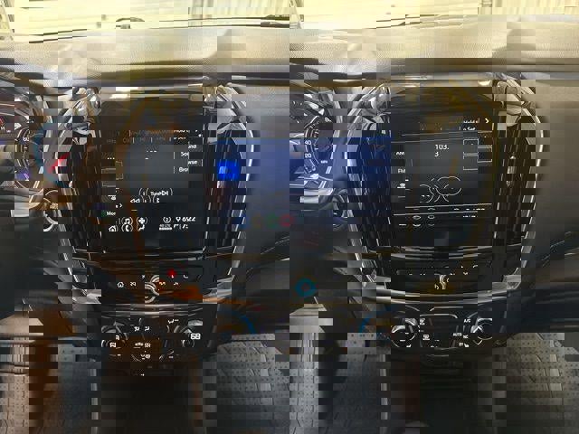 Used 2021 Chevrolet Traverse LT image 12