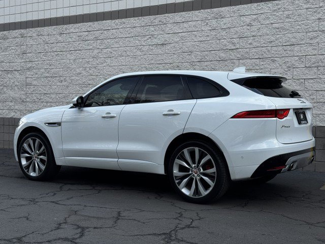 Used 2017 Jaguar F-PACE S image 32