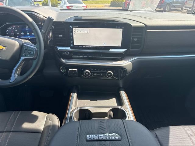 Used 2024 Chevrolet Silverado 2500 High Country w/ Technology Package image 19
