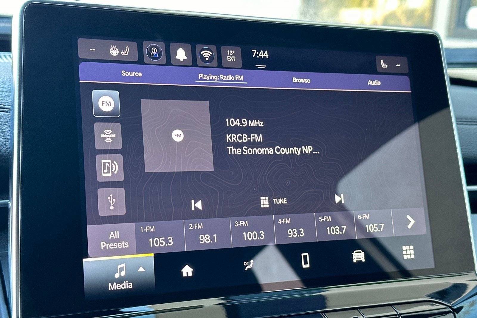 Used 2025 Jeep Compass Limited image 21