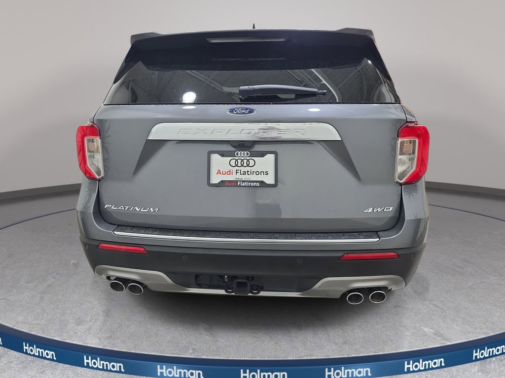 Used 2024 Ford Explorer Platinum w/ Technology Package AWD/4WD image 7