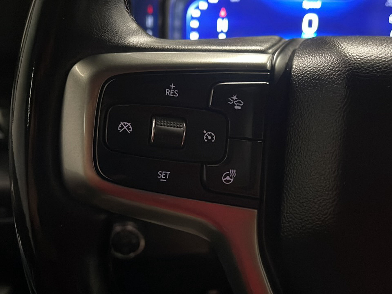 Used 2025 Chevrolet Silverado 3500 LTZ w/ LTZ Plus Package AWD/4WD image 6
