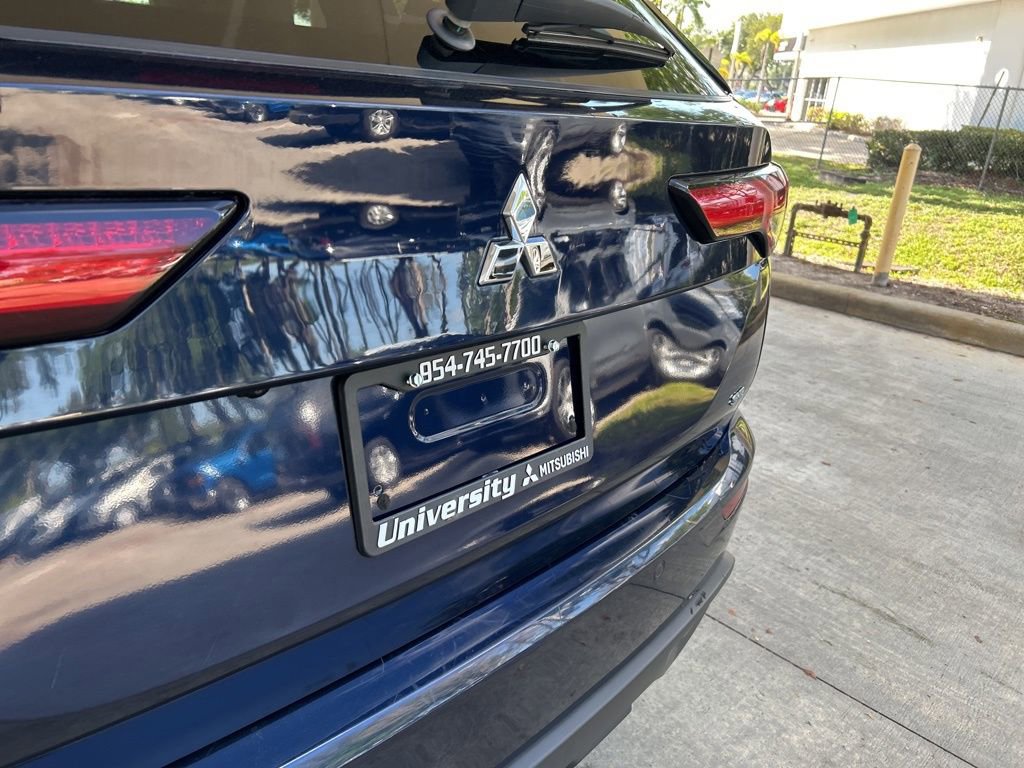 Used 2024 Mitsubishi Outlander SE AWD/4WD image 18