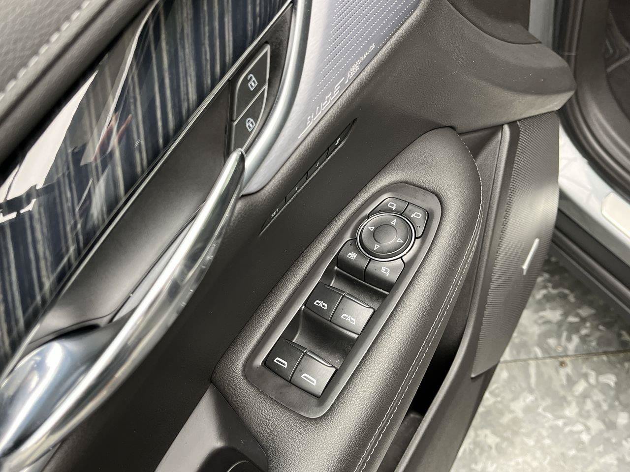 Certified 2023 Cadillac XT6 Premium Luxury w/ Technology Package AWD/4WD image 9