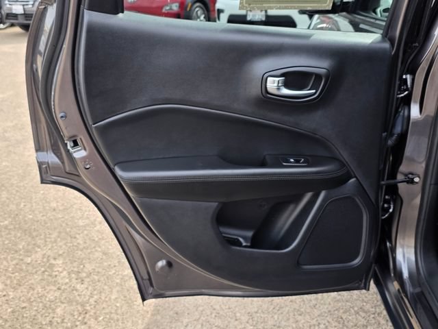 Used 2020 Jeep Compass Latitude FWD image 19