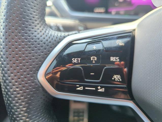 Used 2022 Volkswagen Tiguan SE R-Line FWD image 22
