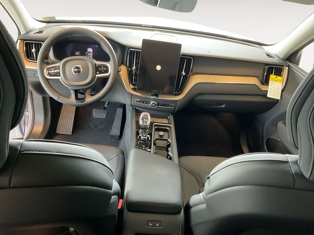 New 2026 Volvo XC60 B5 Plus w/ Protection Package Premier image 10