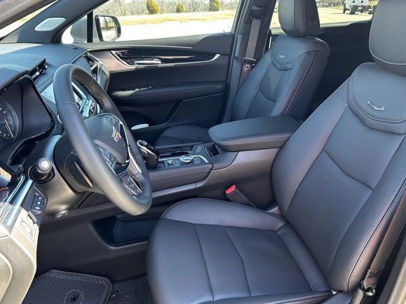 New 2026 Cadillac XT5 Premium Luxury w/ Driver Assist Package FWD image 18