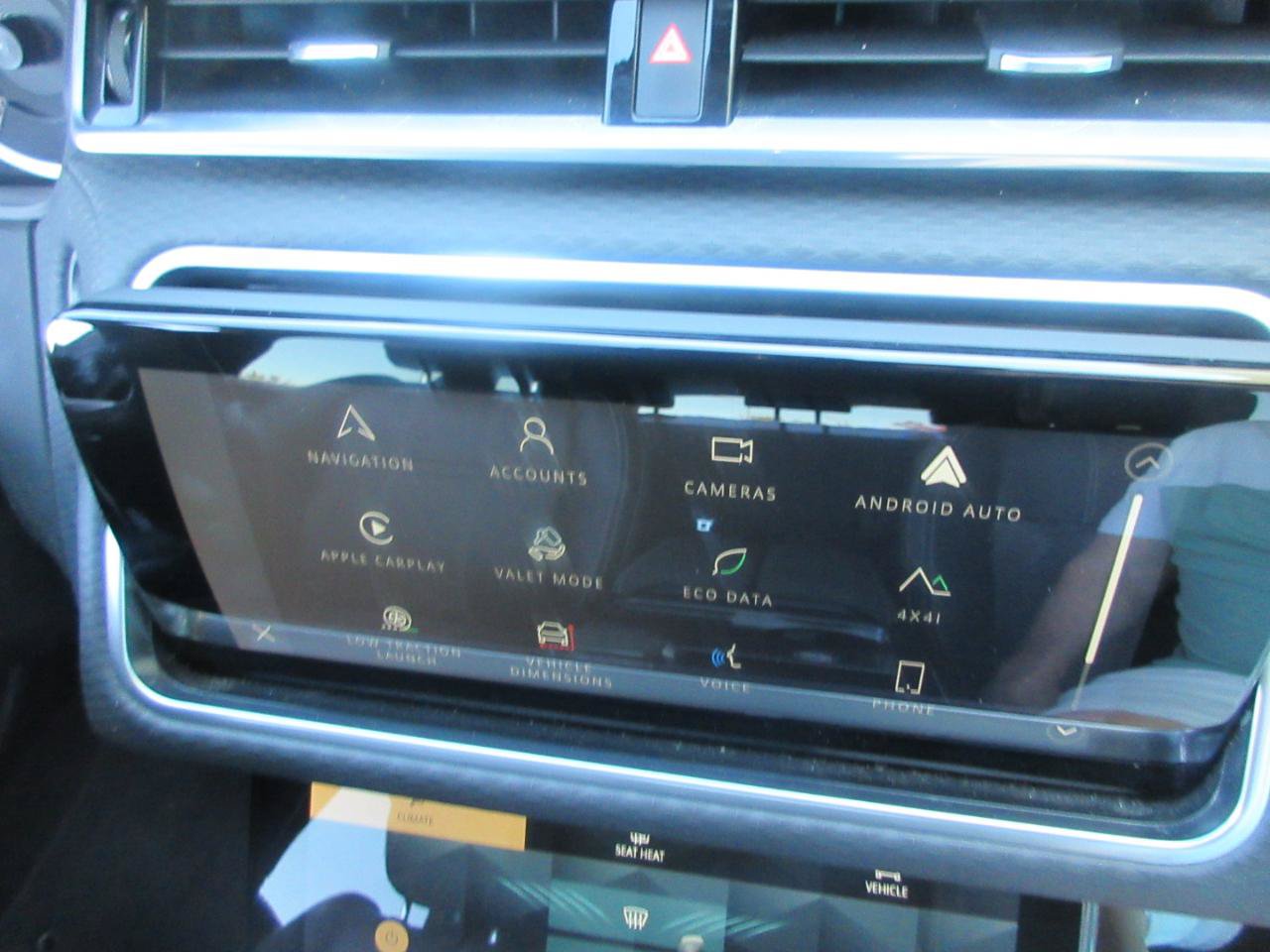 Used 2023 Land Rover Range Rover Velar R-Dynamic S AWD/4WD image 64