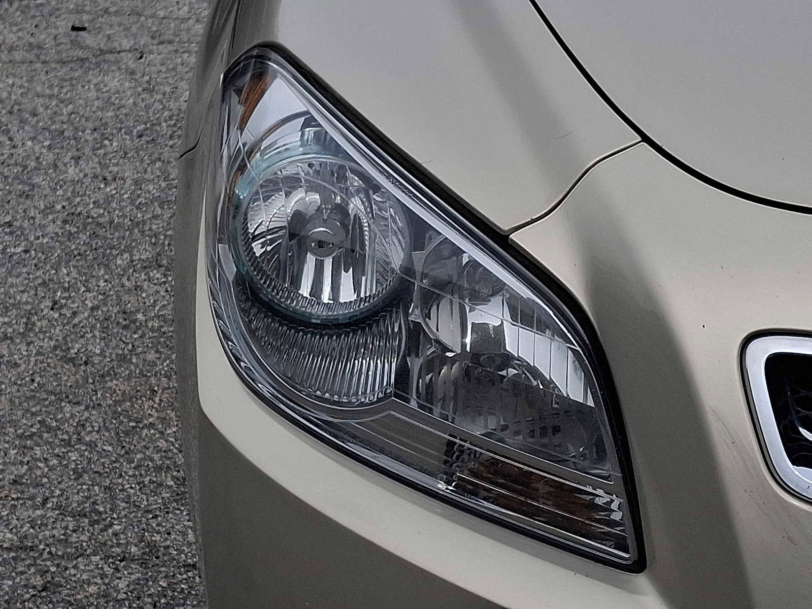 Used 2011 Chevrolet Malibu LS FWD image 9