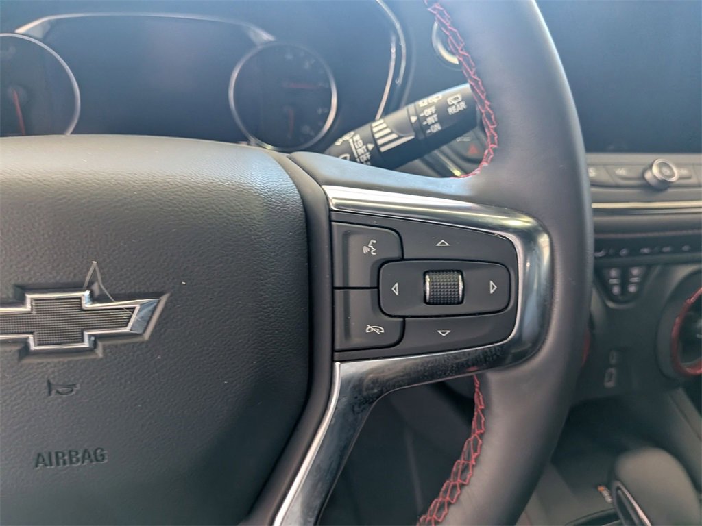 Used 2025 Chevrolet Blazer RS image 21