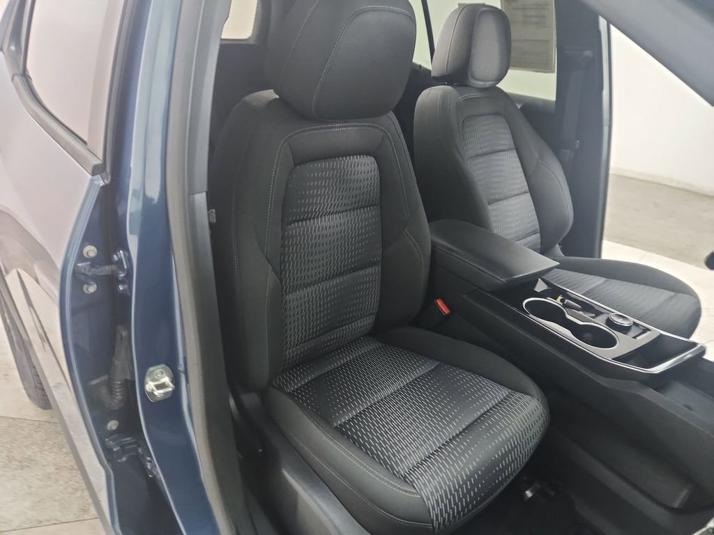 Used 2026 Chevrolet Equinox LT AWD/4WD image 28