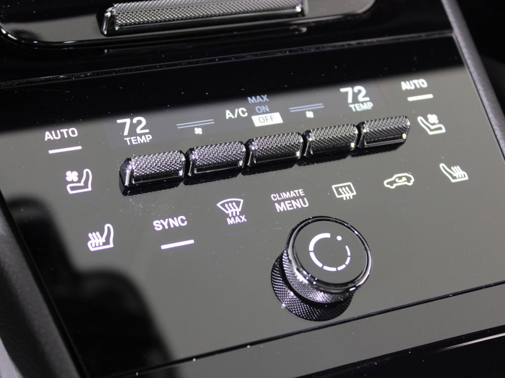 Used 2026 Porsche Cayenne Coupe image 30