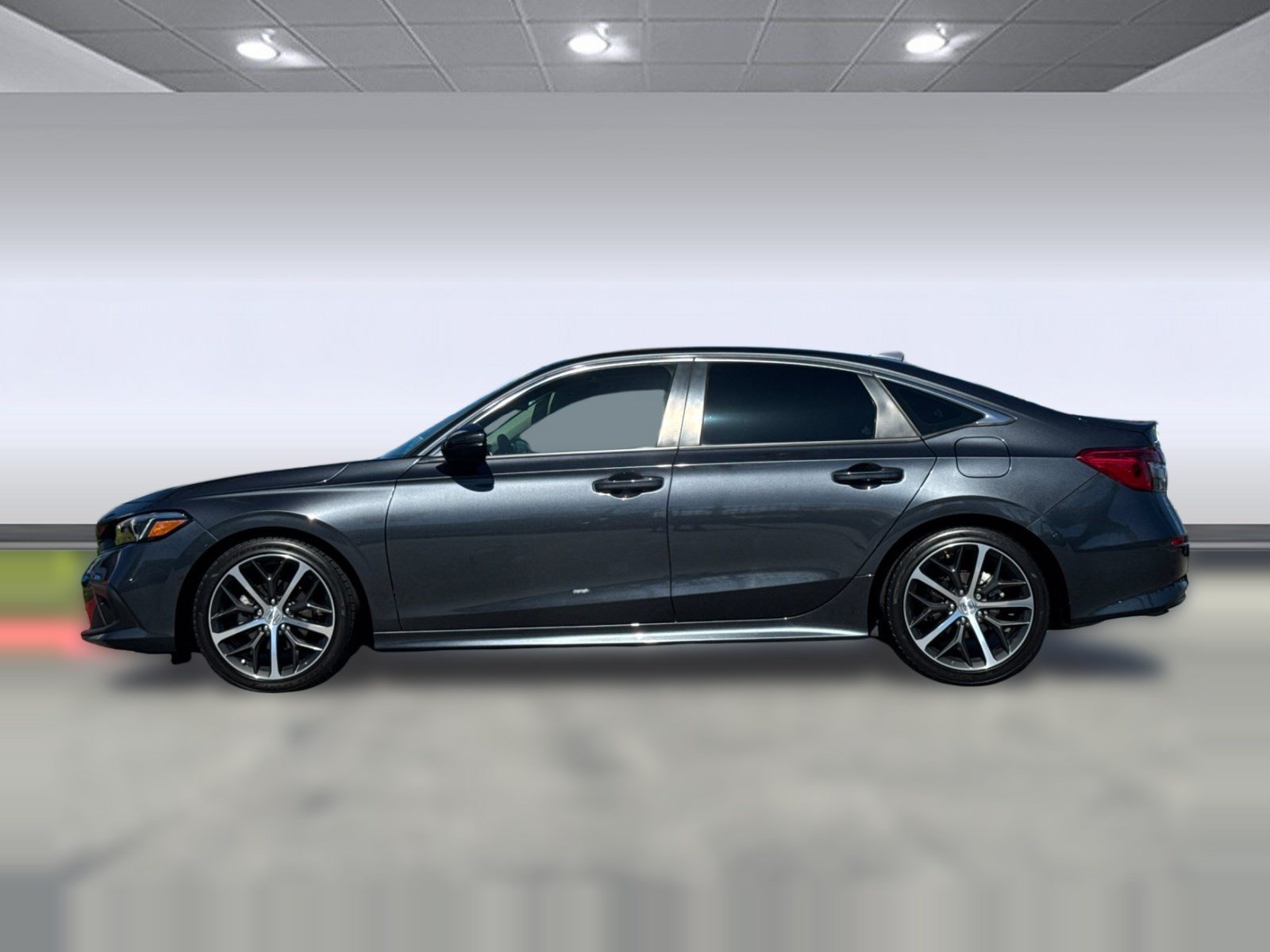 Used 2024 Honda Civic Touring image 2