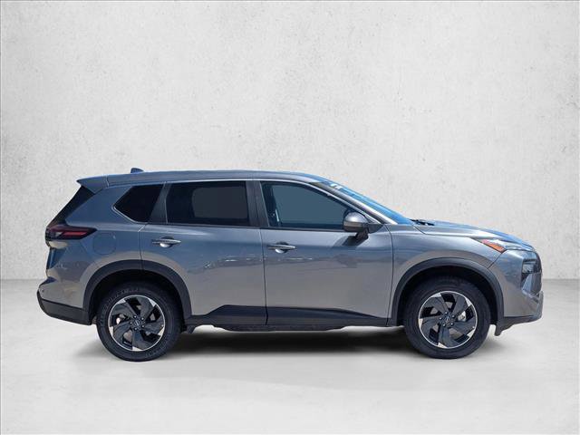 Used 2024 Nissan Rogue SV image 4