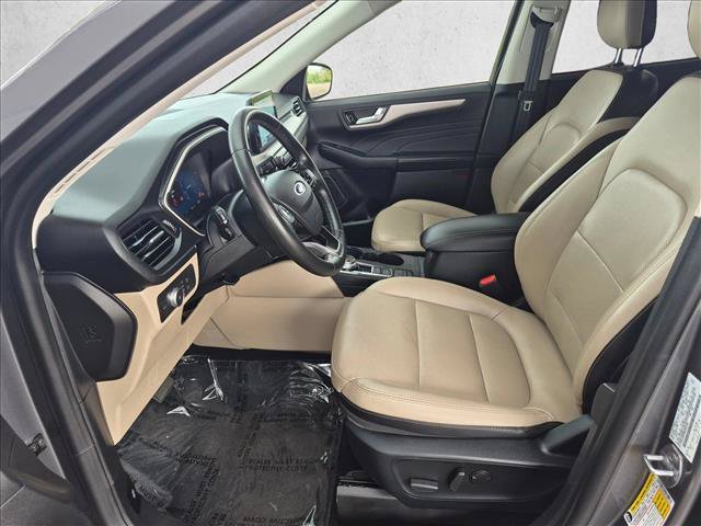 Used 2021 Ford Escape SEL w/ Technology Package AWD/4WD image 16