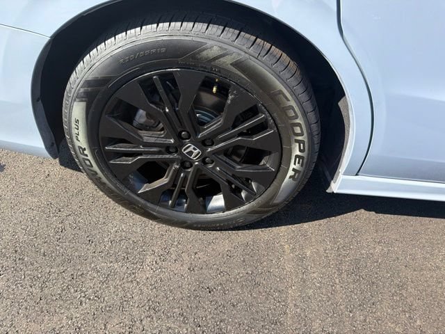 Used 2025 Honda Odyssey Sport-L image 31