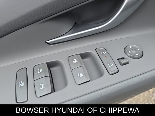 New 2026 Hyundai Elantra Sport image 7