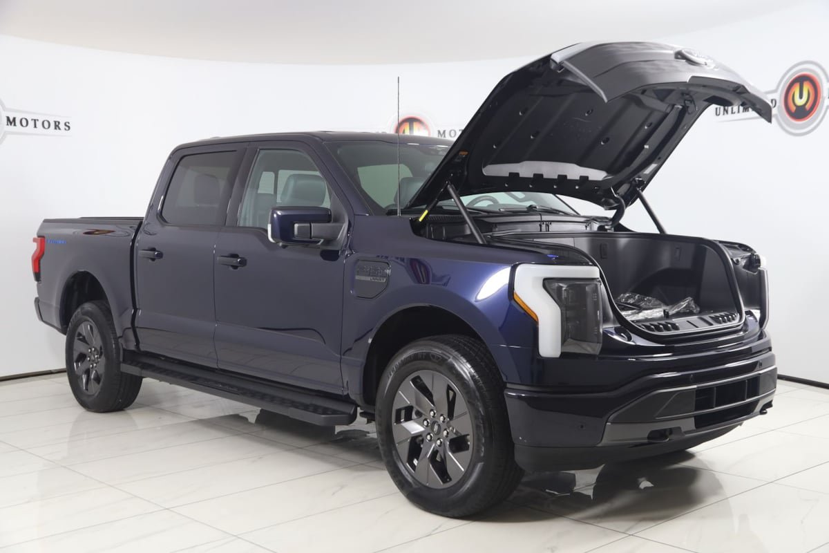 Used 2023 Ford F150 Lightning Lariat AWD/4WD image 20