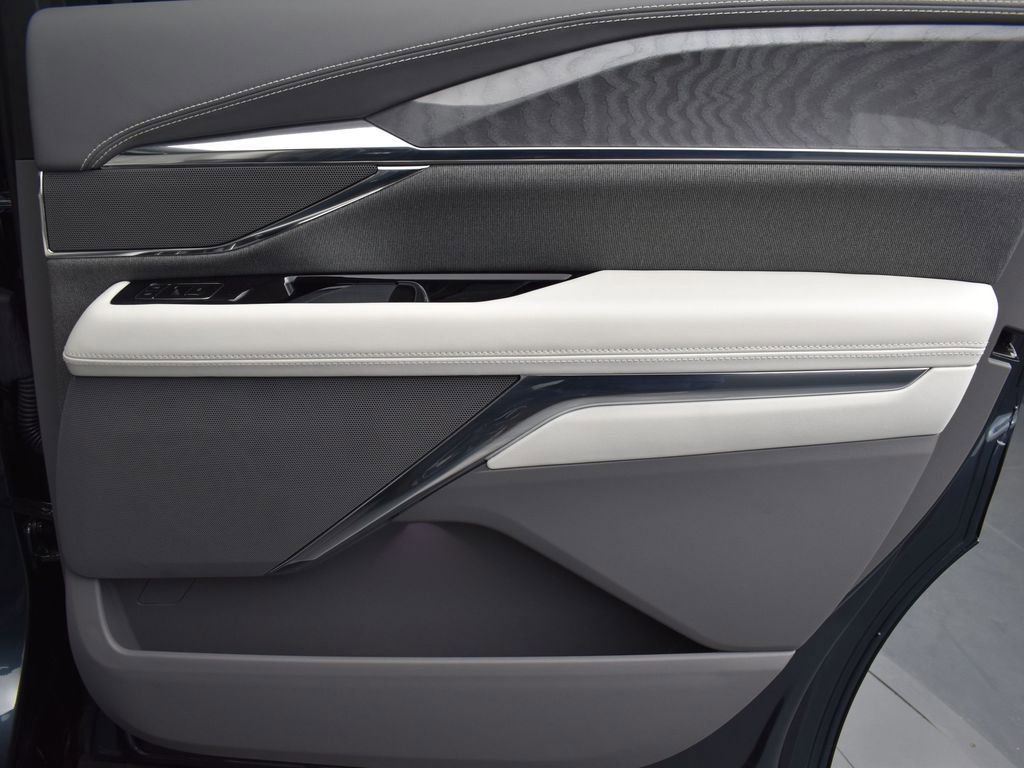 Certified 2025 Cadillac Escalade IQ Sport 1 AWD/4WD image 34