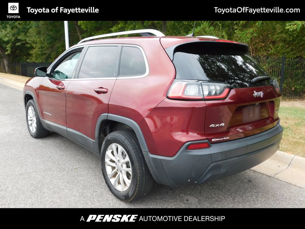 Used 2019 Jeep Cherokee Latitude w/ Cold Weather Group AWD/4WD image 9
