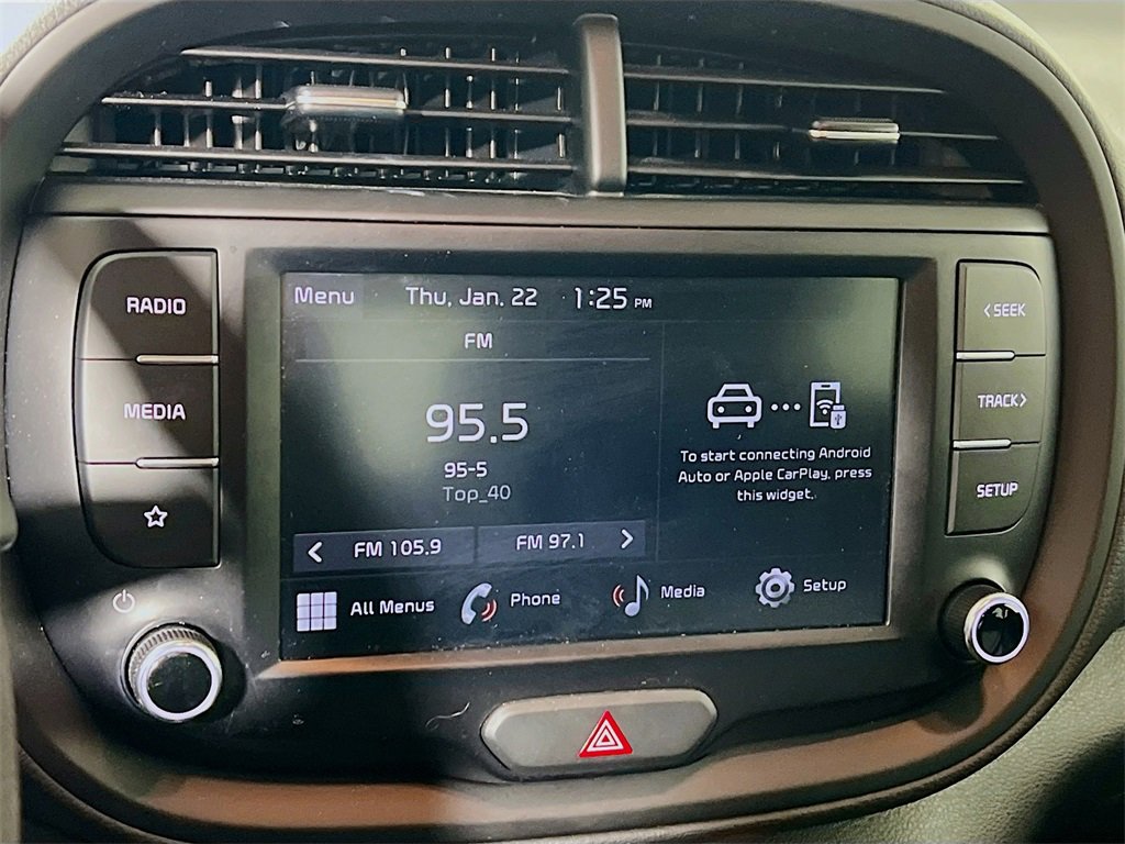 Used 2023 Kia Soul LX w/ LX Technology Package image 14