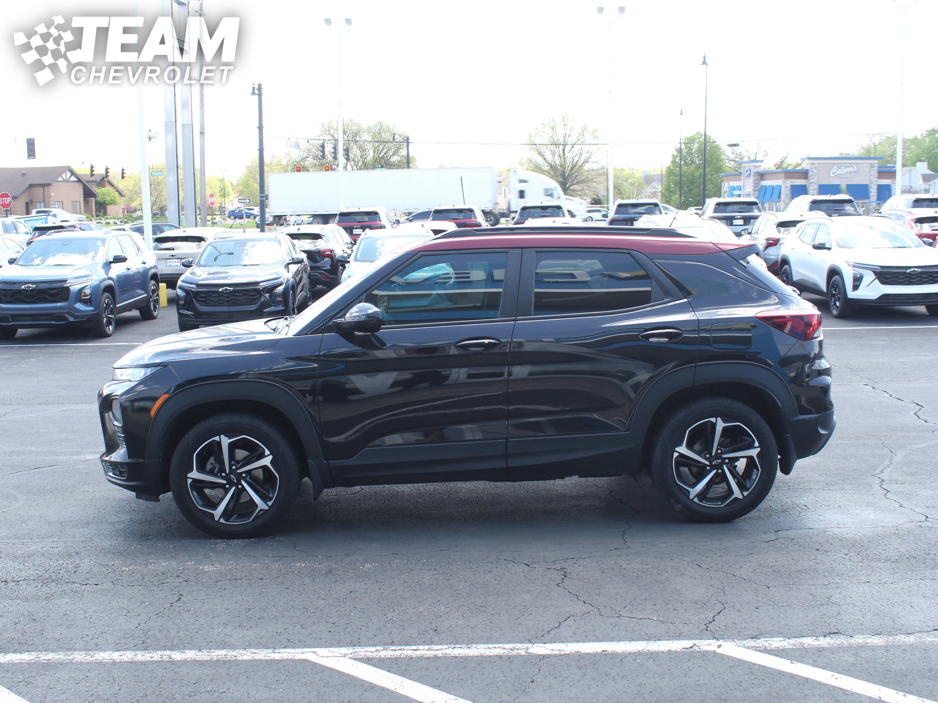 Used 2022 Chevrolet TrailBlazer RS w/ Sun and Liftgate Package AWD/4WD image 7