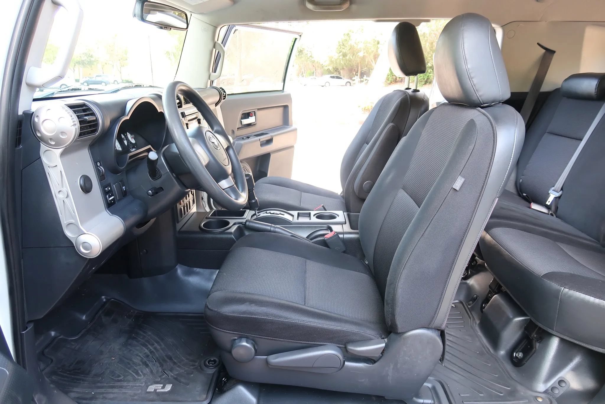 Used 2009 Toyota FJ Cruiser 2WD w/ TRD Sport Pkg image 21