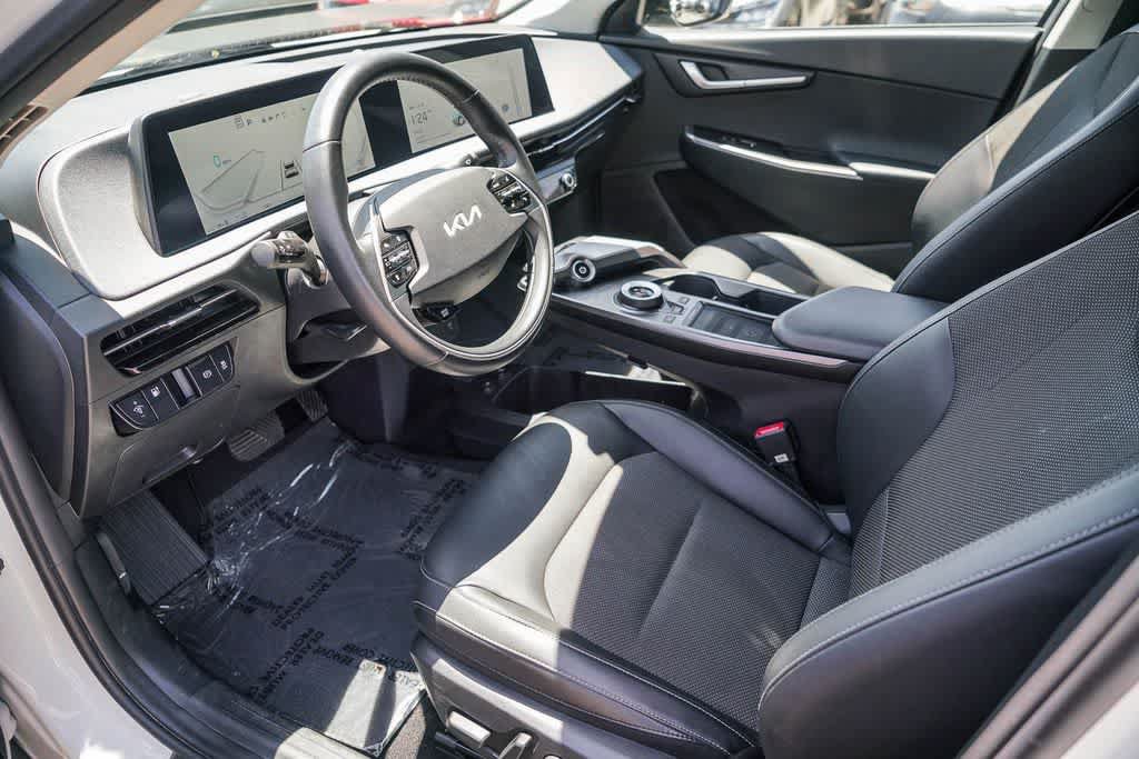 Certified 2023 Kia EV6 Light RWD image 16