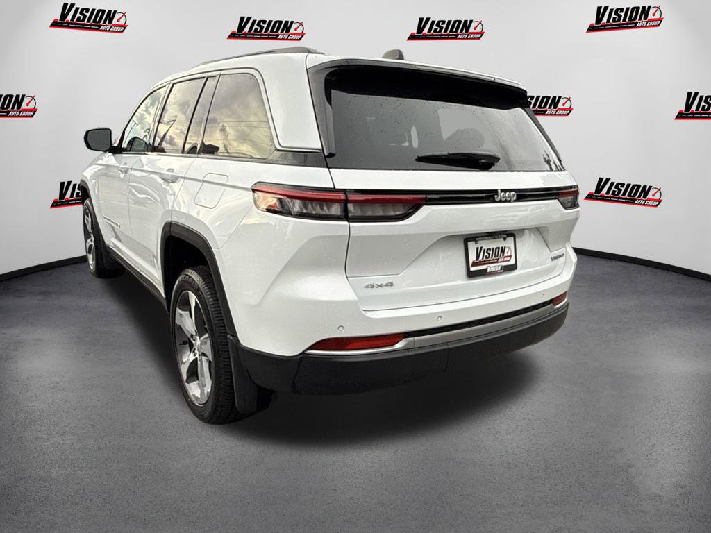 Used 2026 Jeep Grand Cherokee Limited AWD/4WD image 7