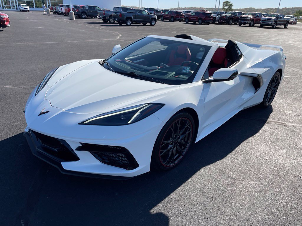 Used 2022 Chevrolet Corvette Stingray Premium Conv w/ Z51 Performance Package RWD image 31