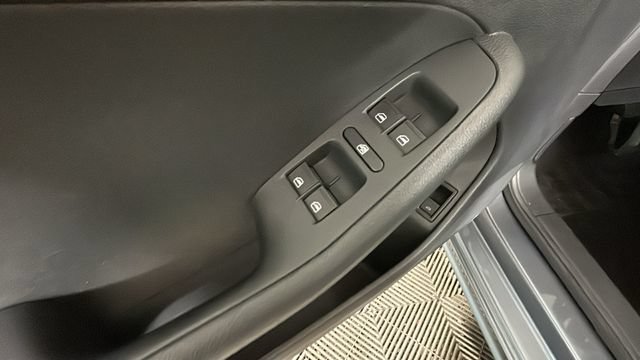 Used 2017 Volkswagen Jetta SE FWD image 10