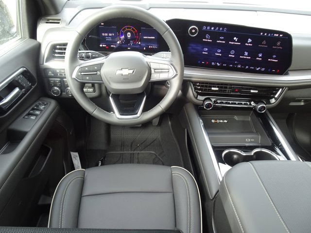 New 2026 Chevrolet Suburban Premier image 7