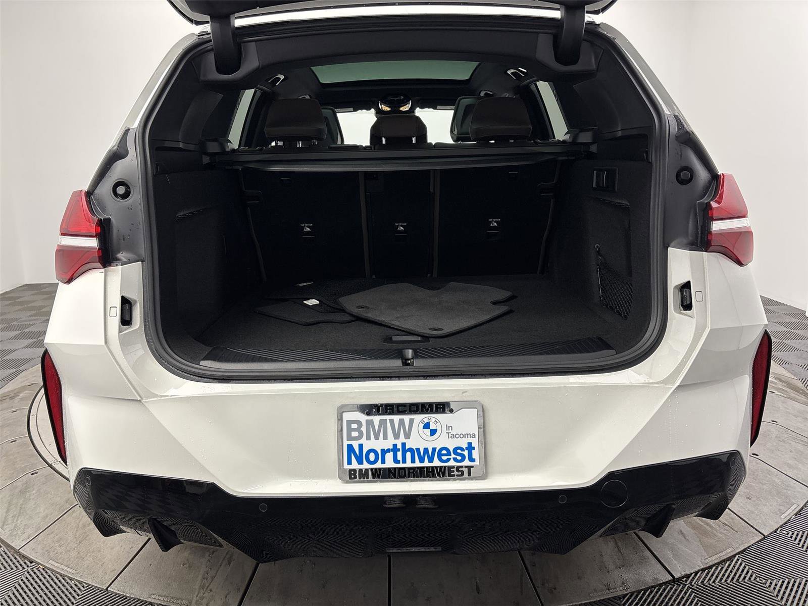 Used 2025 BMW X3 xDrive30i w/ Premium Package image 21