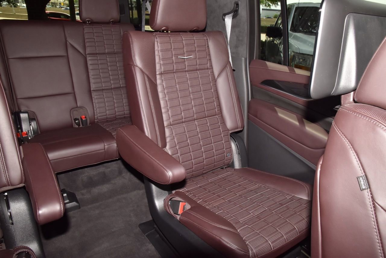 Used 2023 Cadillac Escalade ESV Sport Platinum w/ LPO, ONYX Package AWD/4WD image 22