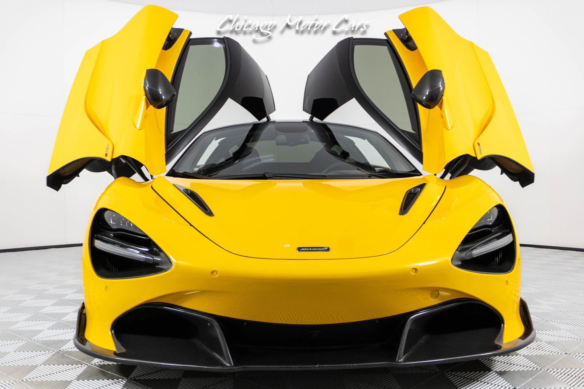 Used 2019 McLaren 720S image 17