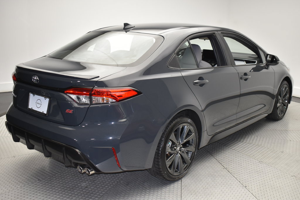 Used 2025 Toyota Corolla SE FWD image 5