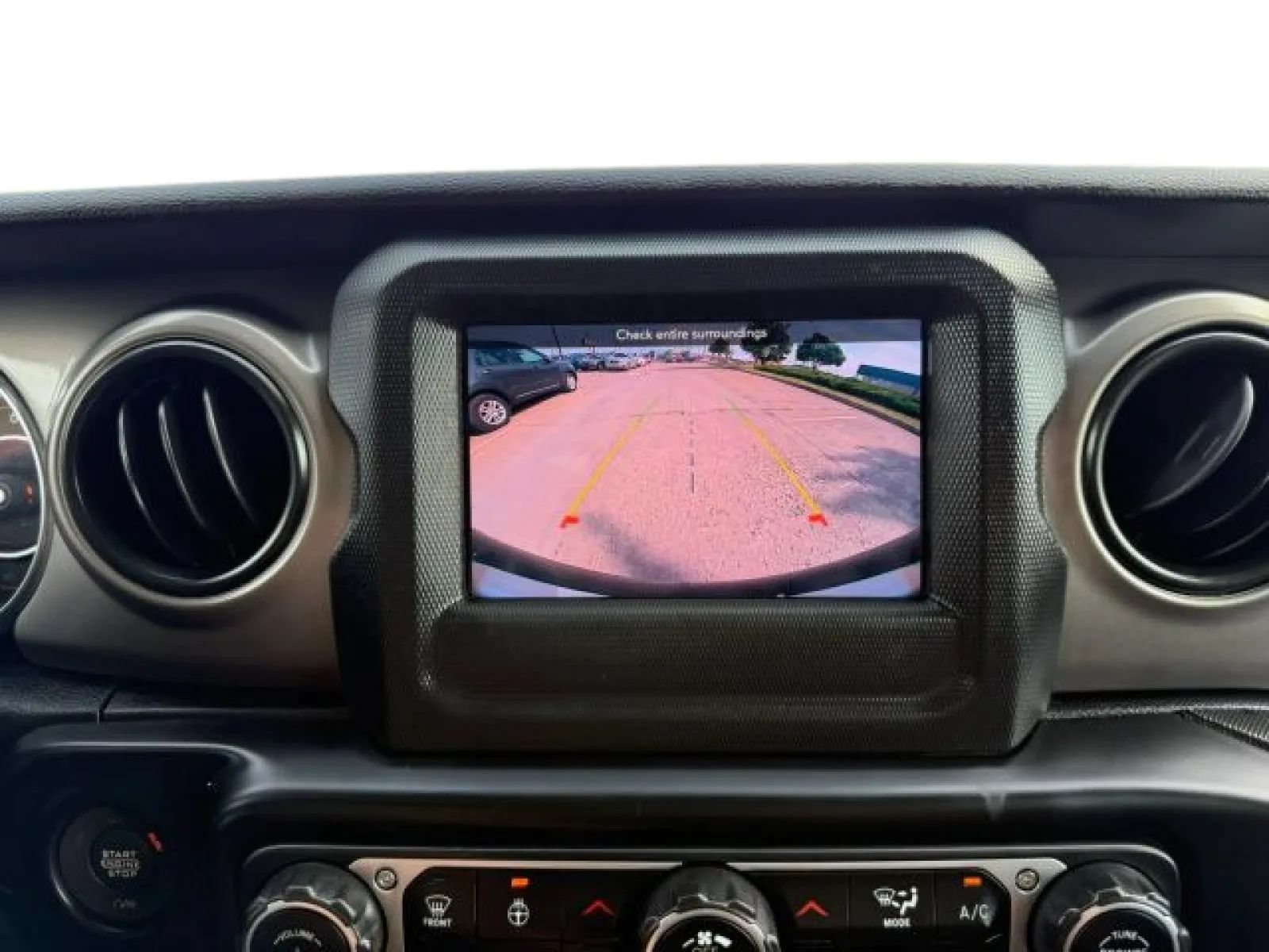 Used 2021 Jeep Wrangler Sport AWD/4WD image 26