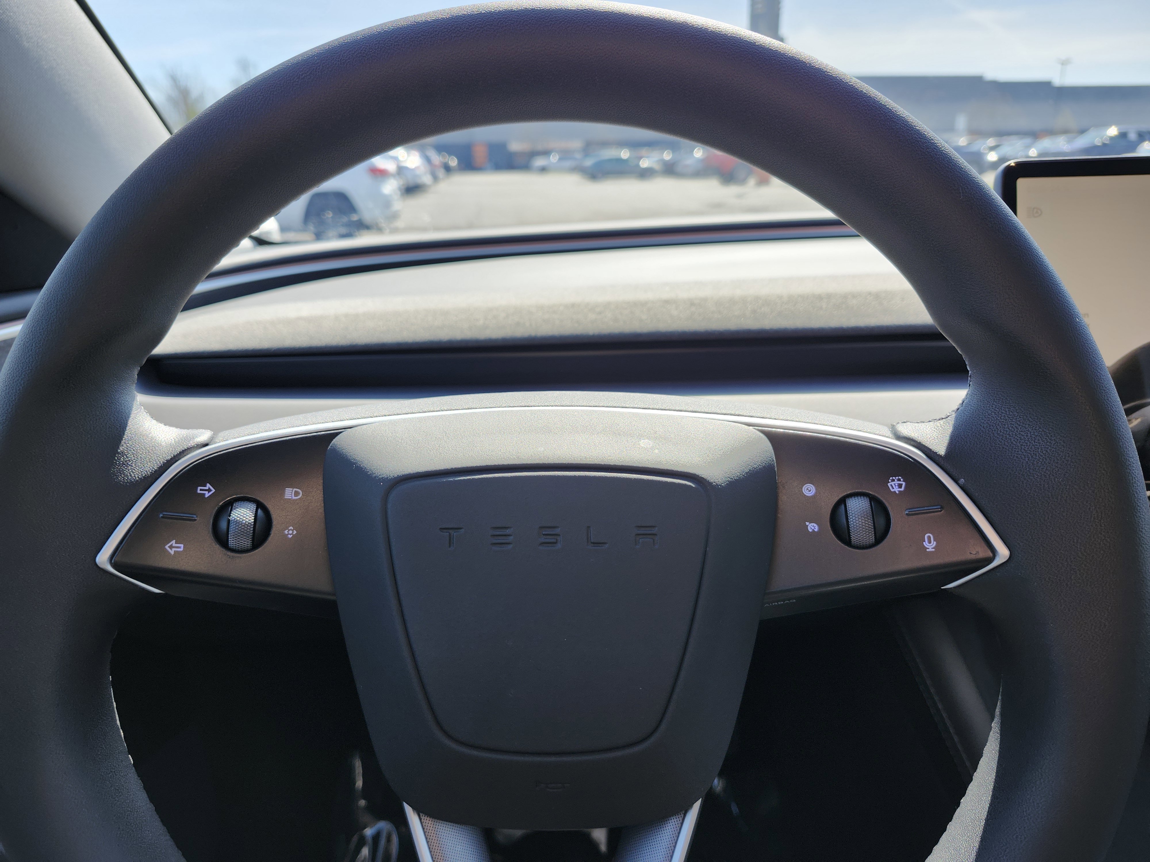 Used 2024 Tesla Model 3 Standard Range image 28