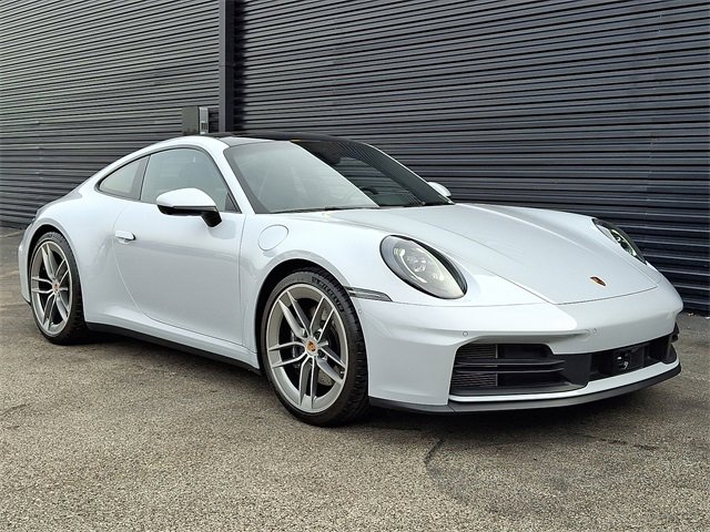 Used 2025 Porsche 911 Carrera image 9