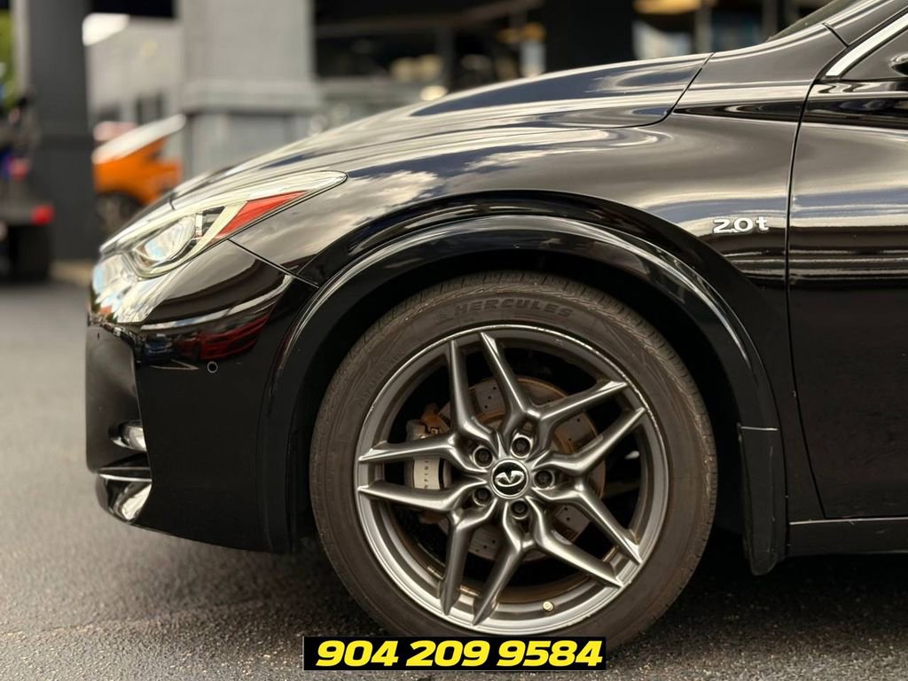 Used 2017 INFINITI QX30 Sport w/ Sport Leather Package FWD image 12