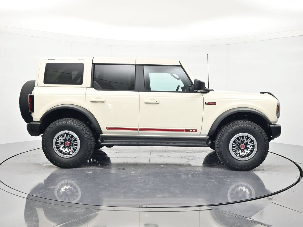 New 2026 Ford Bronco Outer Banks w/ Sasquatch Package AWD/4WD image 4