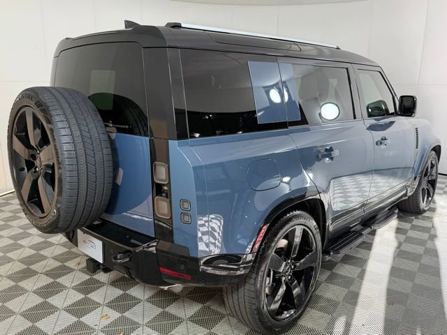 New 2026 Land Rover Defender 110 X-Dynamic SE AWD/4WD image 7