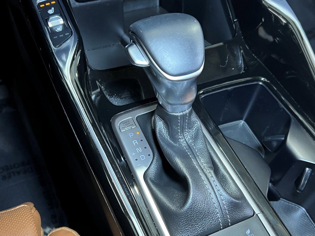 Used 2022 Kia Sorento SX Prestige w/ Rust Color Package image 48