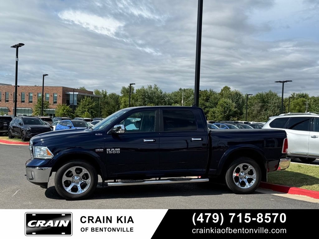 Used 2016 RAM 1500 Laramie w/ Convenience Group AWD/4WD image 4